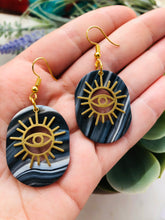 Cargar imagen en el visor de la galería, Stone Eyes