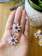Cargar imagen en el visor de la galería, Purple Daisy