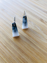 Cargar imagen en el visor de la galería, BW Temples